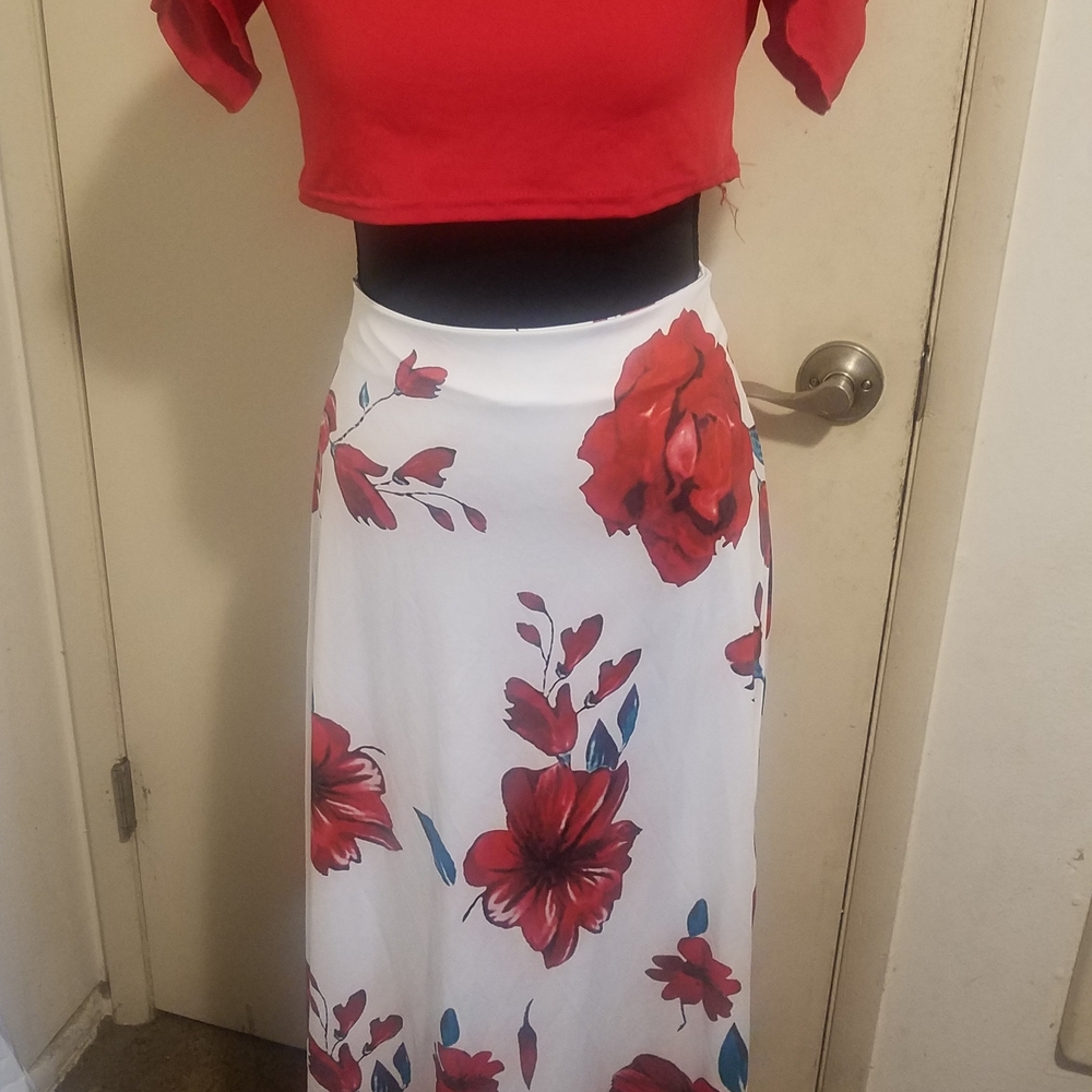 Flamingo Chic Red Floral Maxi Skirt Size L